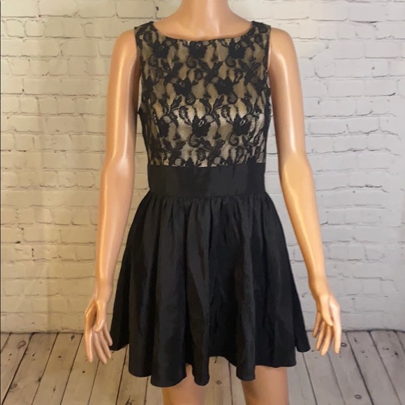 bcg Dresses & Skirts - BCG black lace dress! Size small